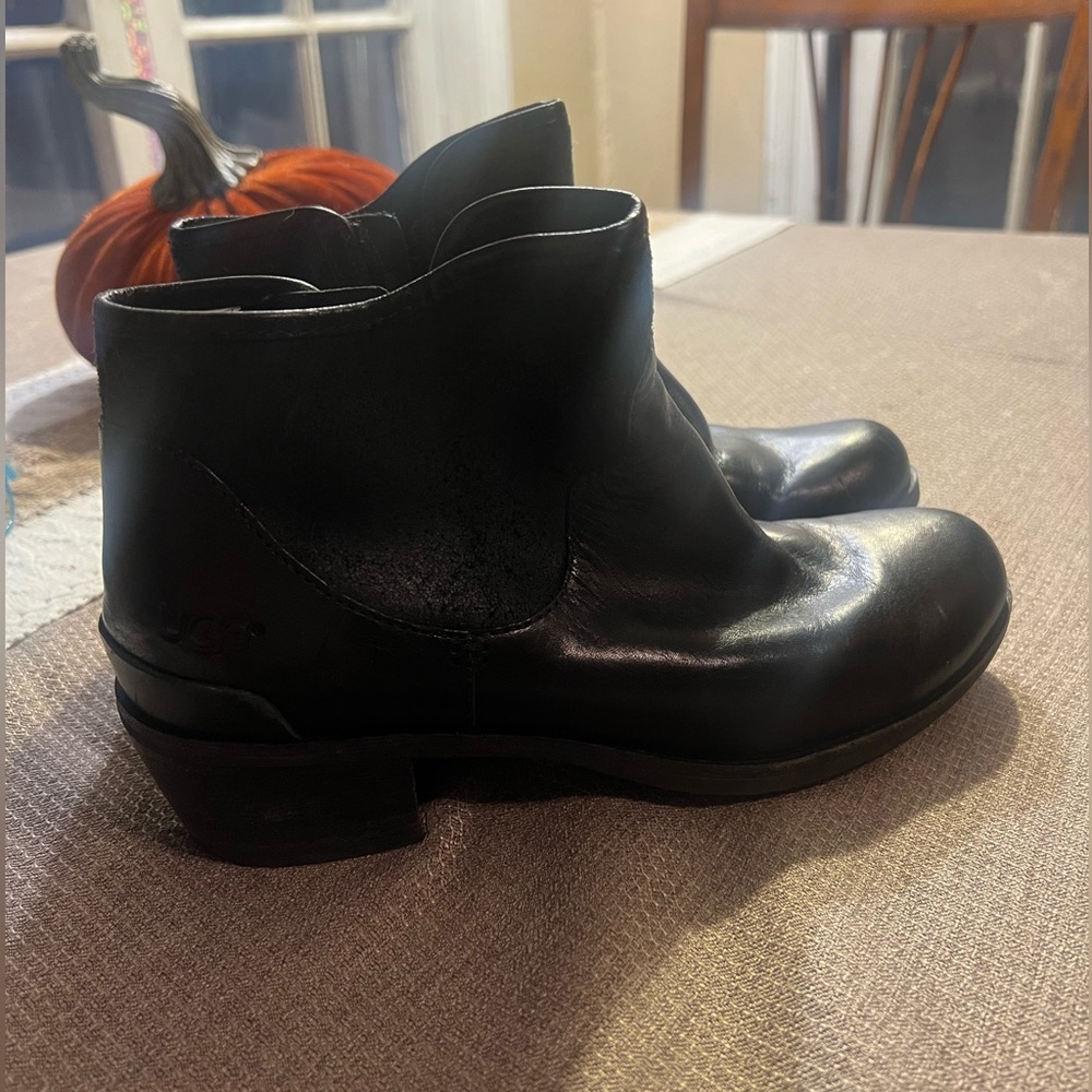 UGG women booties